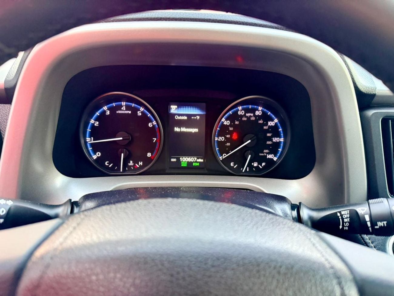 Toyota RAV4 2018 Toyota Rav4 XLE  ADVENTURE 4x4 AWD Full Option