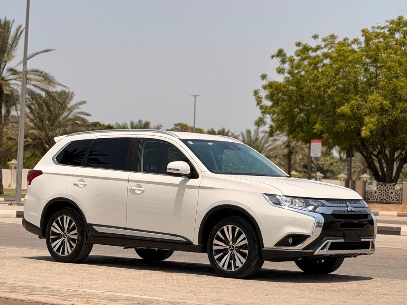 Mitsubishi Outlander GLX HIGHLINE LEATHER