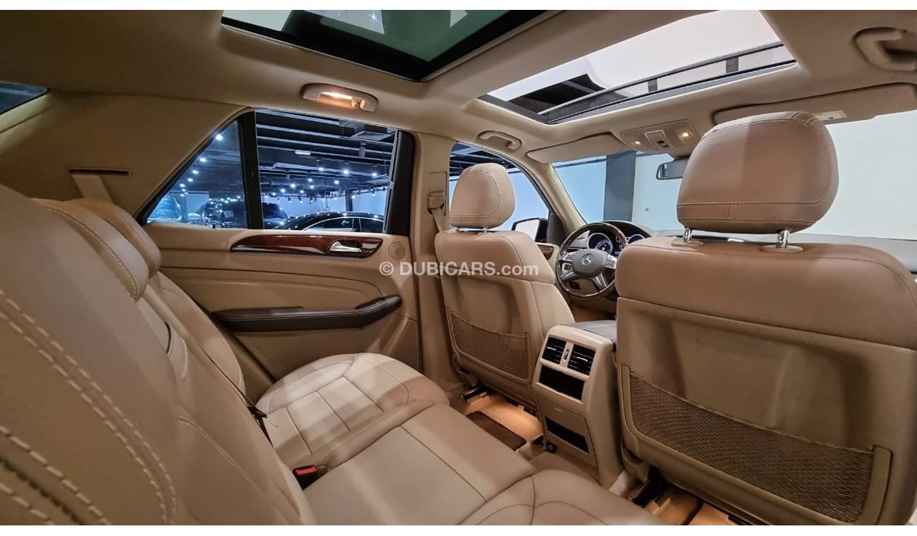 Mercedes-Benz ML 400 2015 Mercedes ML 400 4MATIC, Full Service History, GCC