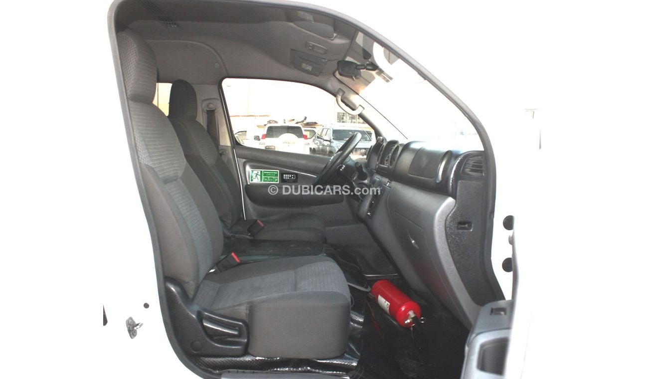 Nissan Urvan Nissan Urvan Microbus 2018 GCC, in excellent condition