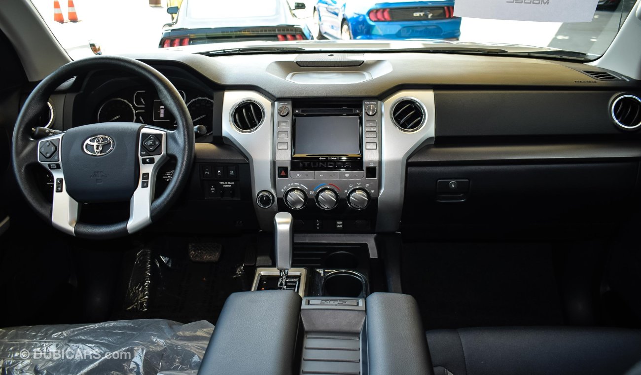 Toyota Tundra 2019 Crewmax SR5, 5.7L V8 4X4, 0km w/ 6 Years or 200,000km Warranty + 1 Free Service