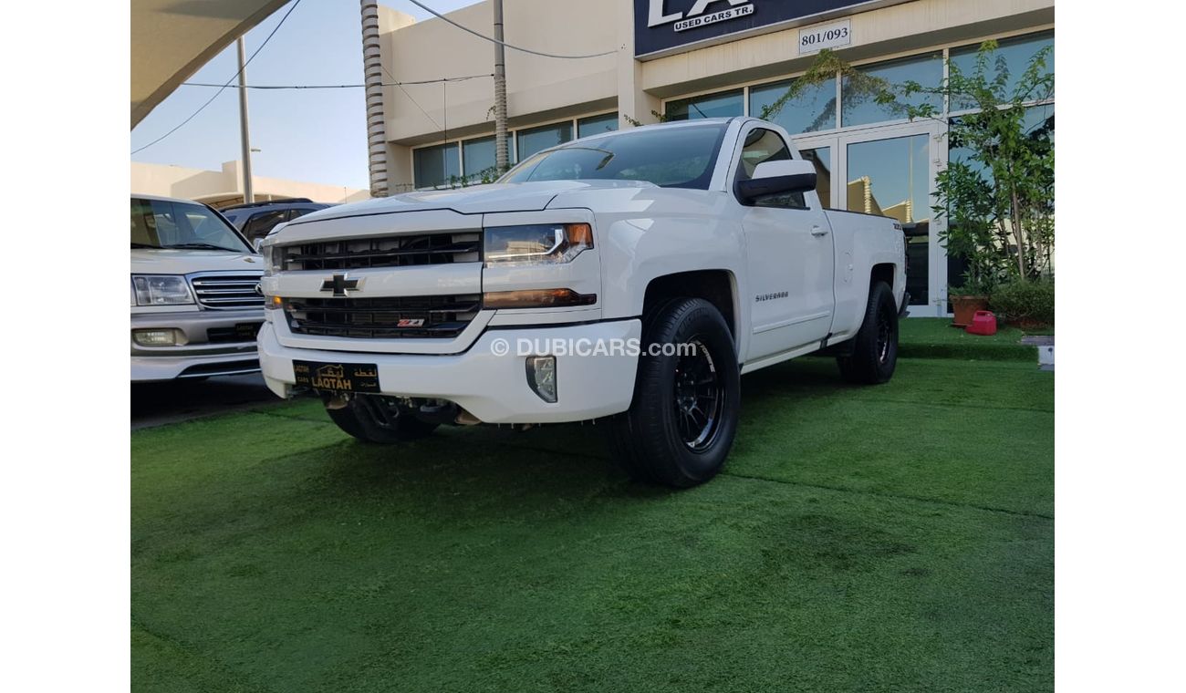 Used Chevrolet Silverado Painting agency alloy wheels in excellent