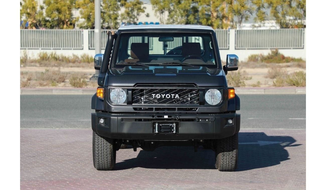 Toyota Land Cruiser 70 2024 TOYOTA LC79 LX Z SINGLE CAB 2.8 - GREY inside SADLLE TAN | Export Only