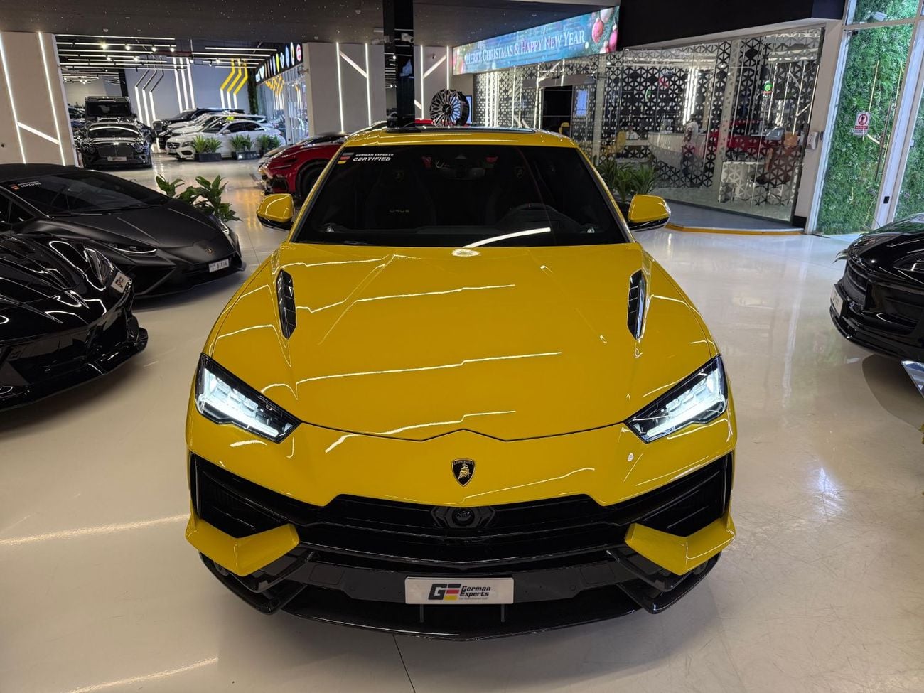 لامبورغيني اوروس PERFORMANTE لامبورغيني أوروس بيرفورمانس 2025 - ضمان كامل لمدة سنتين - بحالة جديدة تماماً