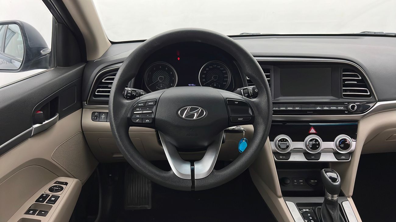 Hyundai Elantra 1600