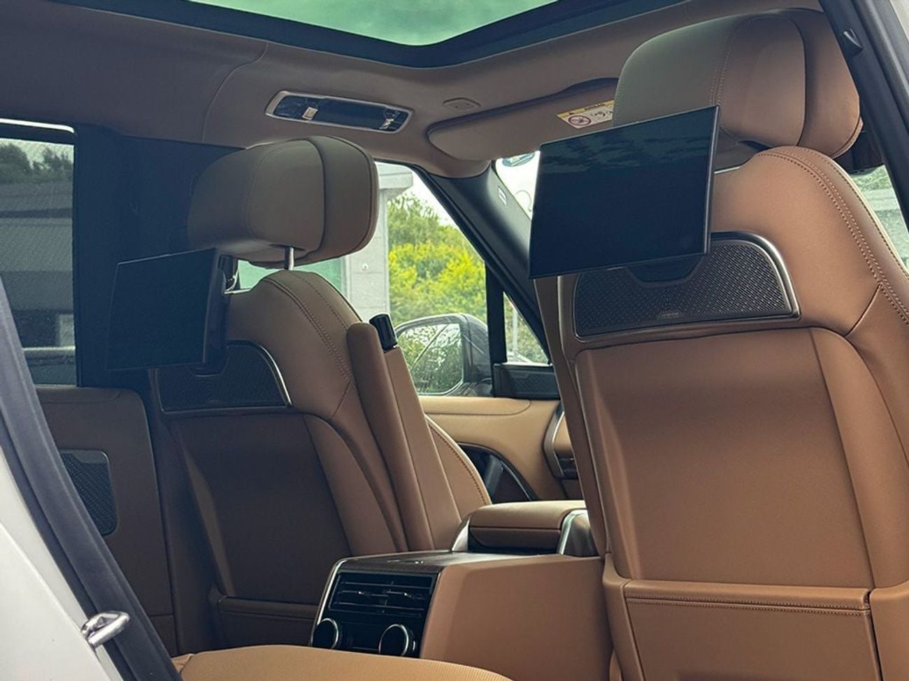 لاند روفر رينج روفر P460e LWB Autobiography Right Hand Drive