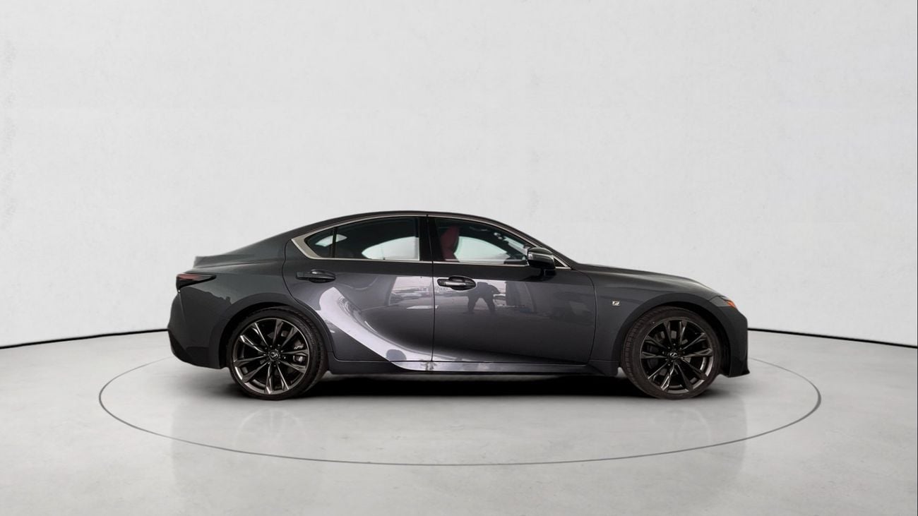 لكزس IS 350 F Sport Prestige | شامل الضمان | 0 ﺪﻔﻋﺓ ﺃﻮﻟﻯ