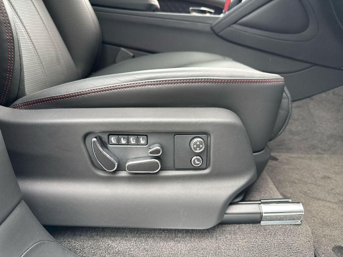 Bentley Bentayga 4.0 V8 S Auto 4WD Euro 6 (s/s) 5dr (EXPORT ONLY) Right hand drive