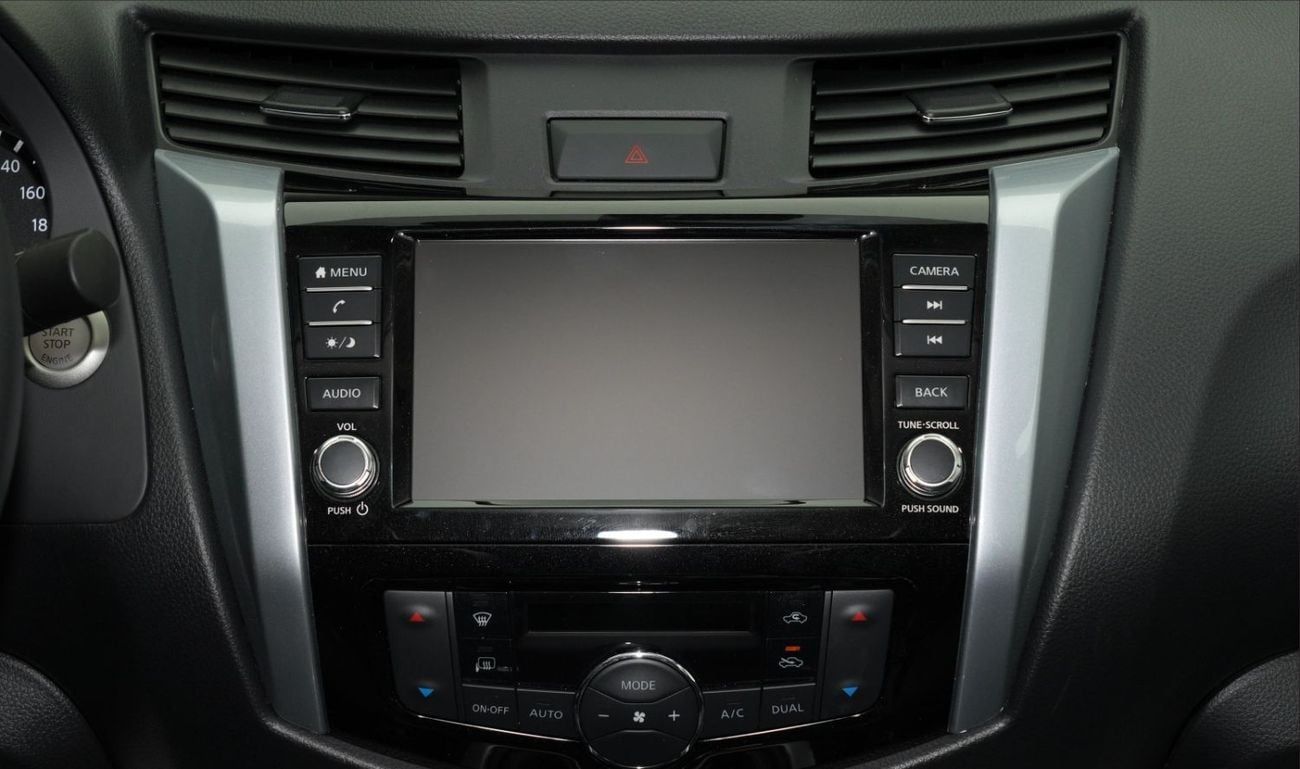 Nissan Navara ECT0043 - Nissan Navara LE Plus - DCab Pick Up - 2.4L Petrol Manual 4wd White