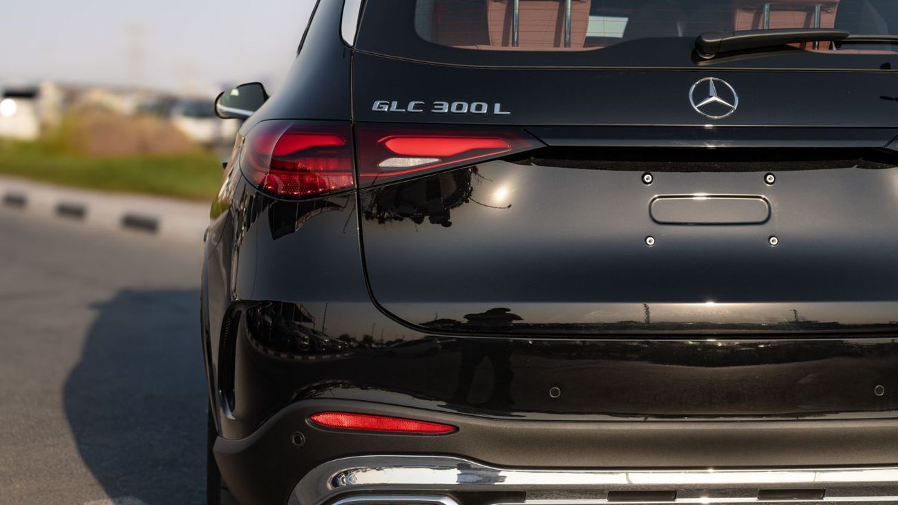 مرسيدس بنز GLC 300 2025 | MERCEDES GLC 300 L 4MATIC DAYNAMIC 7 SEATS