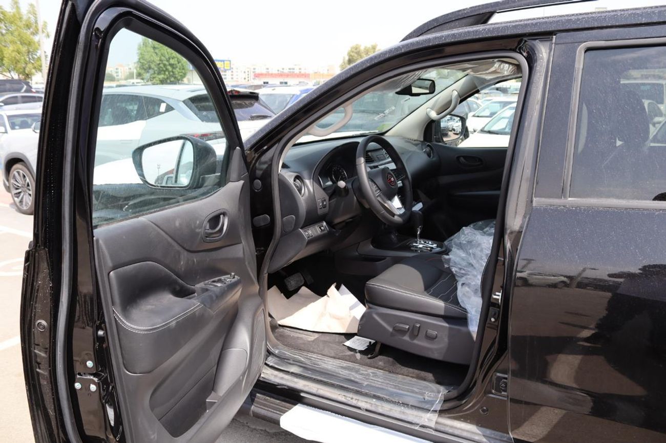 نيسان نافارا G 2.5L 4WD A/T