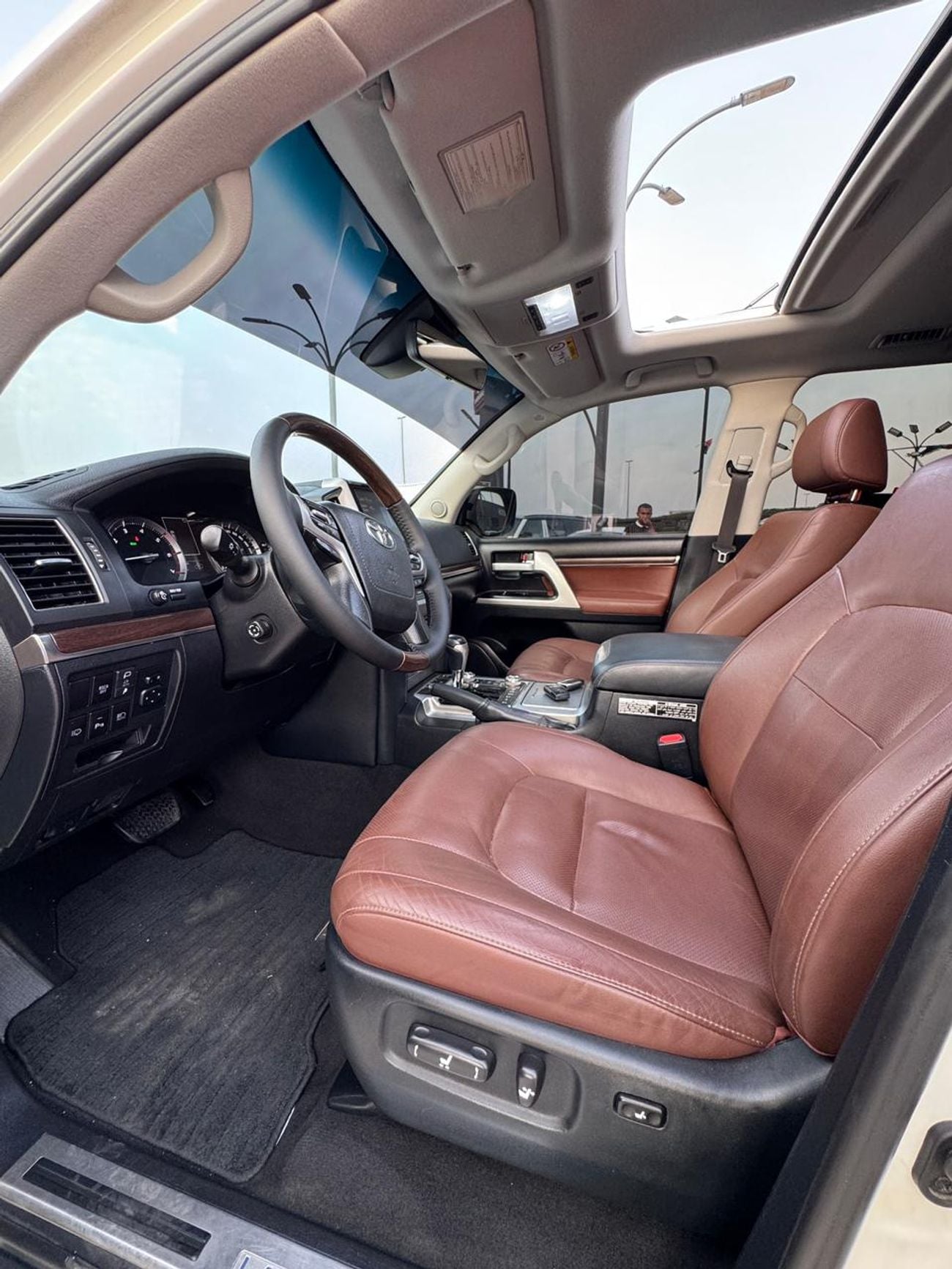 تويوتا لاند كروزر VXR 5.7L 4WD