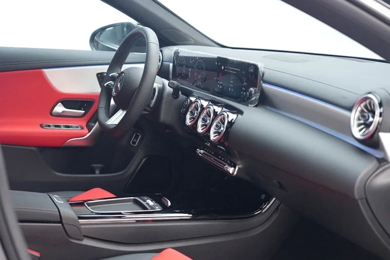 Mercedes-Benz CLA 250 Summer Offer | 200 | GCC 0km | Agency Warranty | AMG Line