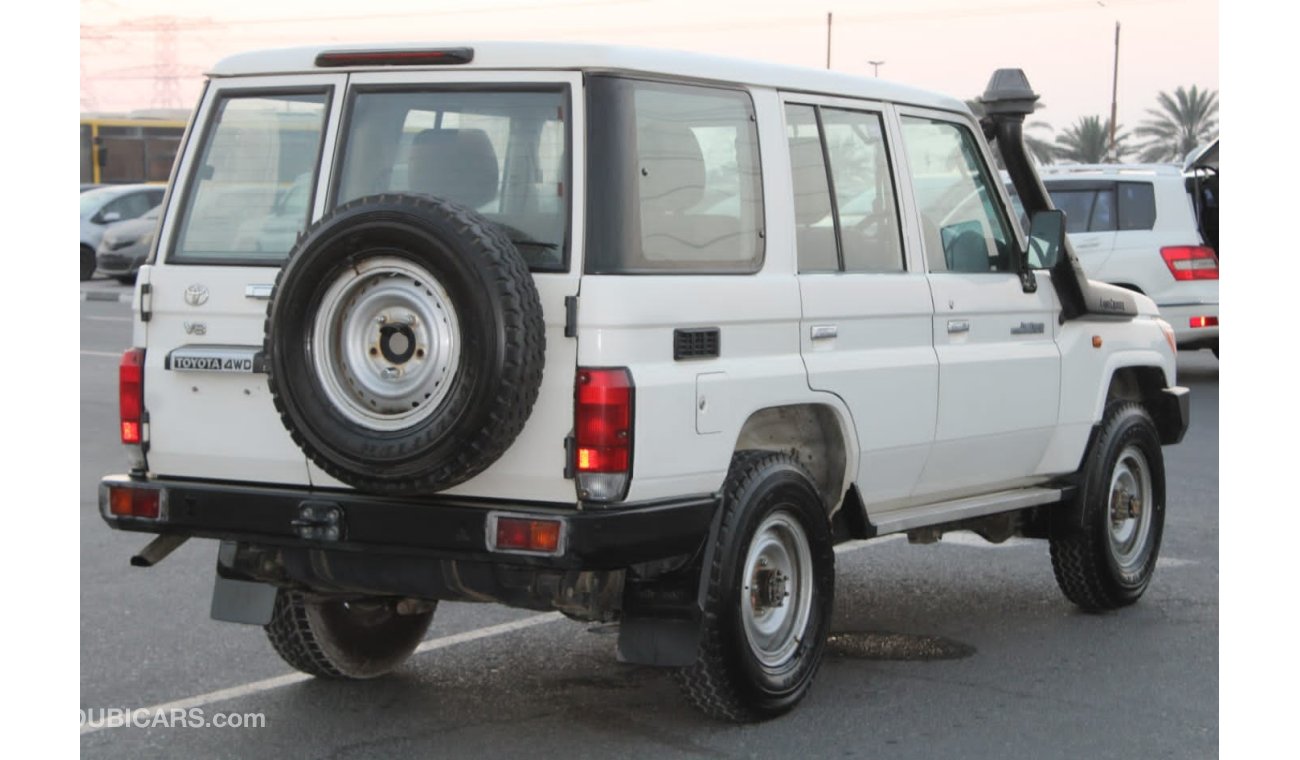 Toyota Land Cruiser Hard Top