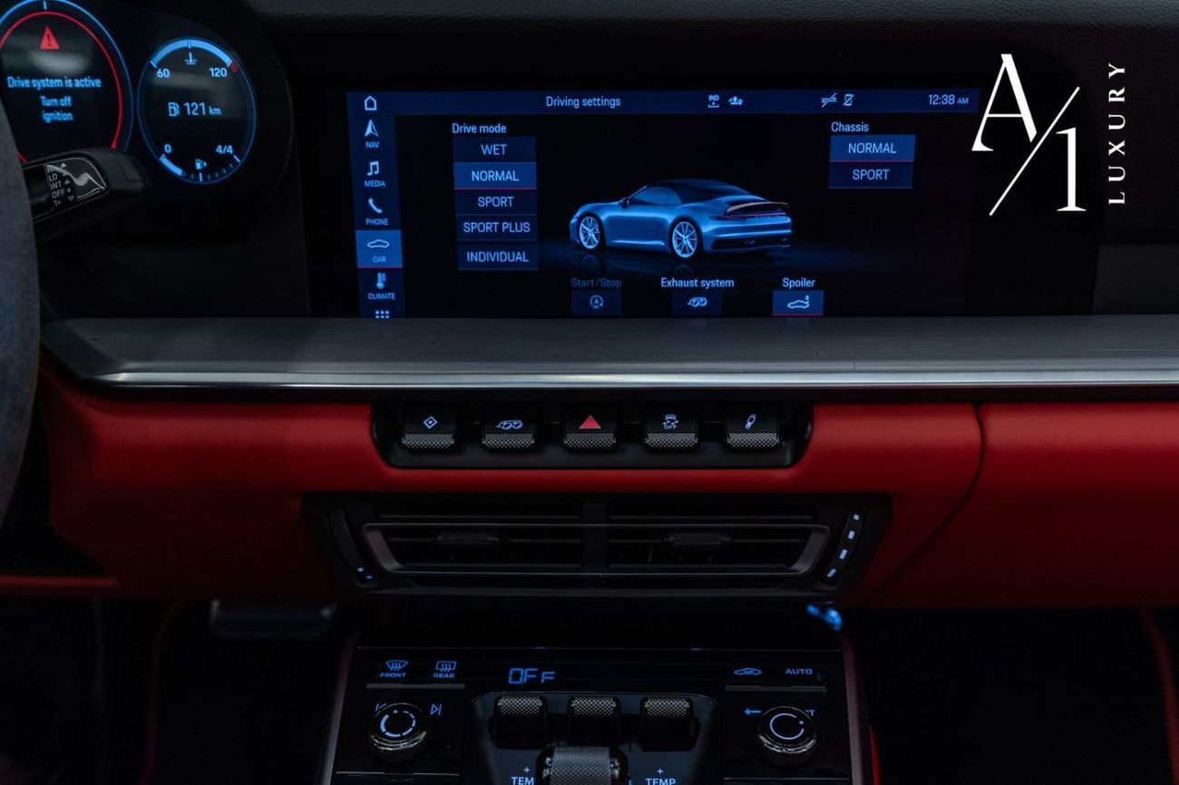 Porsche 911 Carrera S 3.0L (445 HP) Convertible 2020 Porsche 911 Carrera S Cabriolet, Warranty, Carbon Fiber Pac