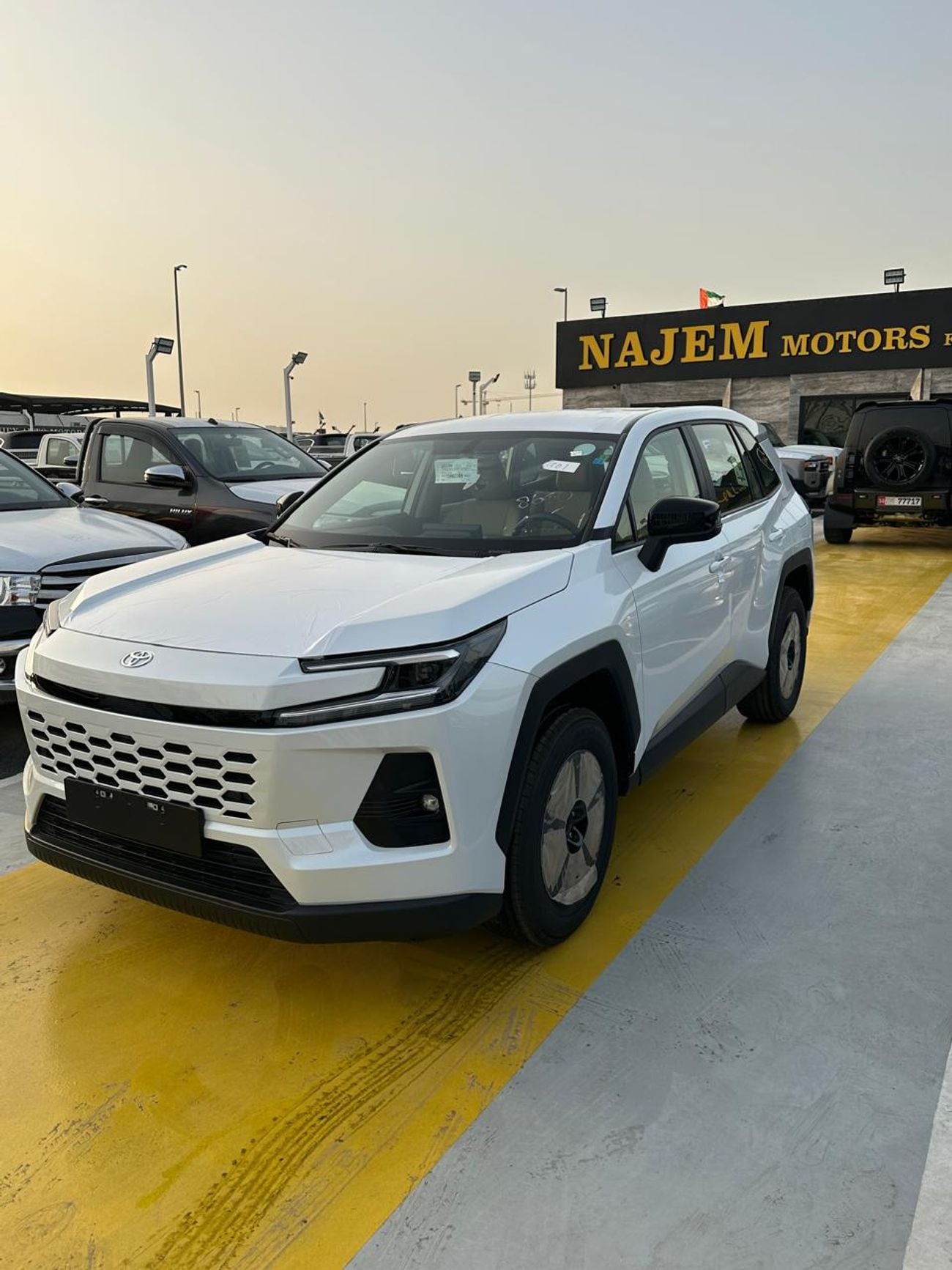 تويوتا راف ٤ 2.5L EX Hybrid