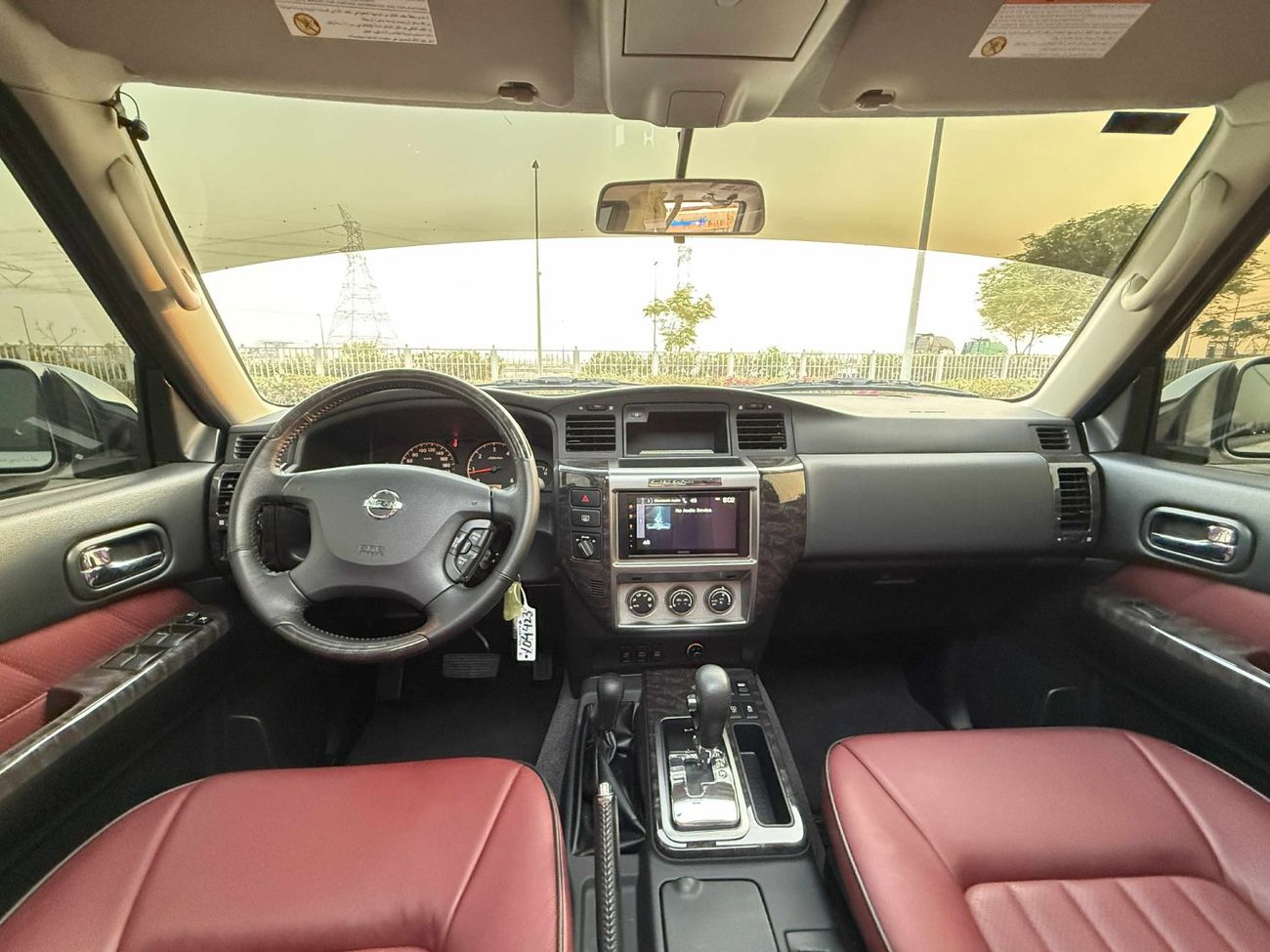 نيسان باترول سوبر سفاري GCC SPEC NEAT AND CLEAN LESS KILOMETER