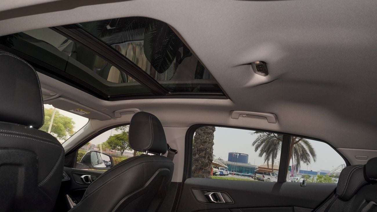 BMW 120i 2024!! LOW MILEAGE!! THREE YEARS WARRANTY