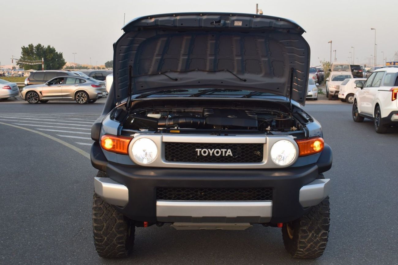 Toyota FJ Cruiser 2015 TOYOTA FJ CRUISER