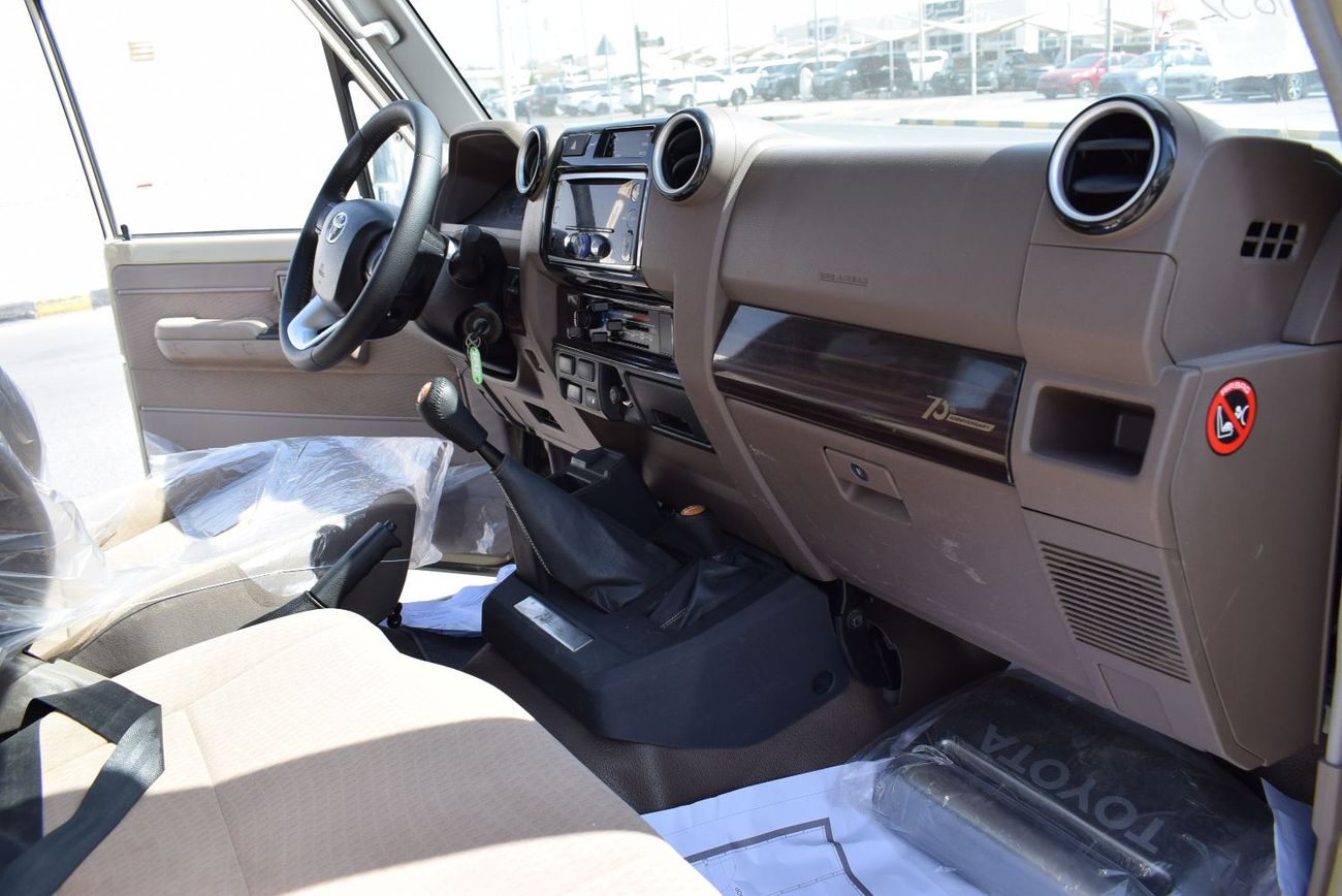 Toyota Land Cruiser Pick Up Toyota Landcruiser S/C Pick Up LX, Diesel, Model:2025