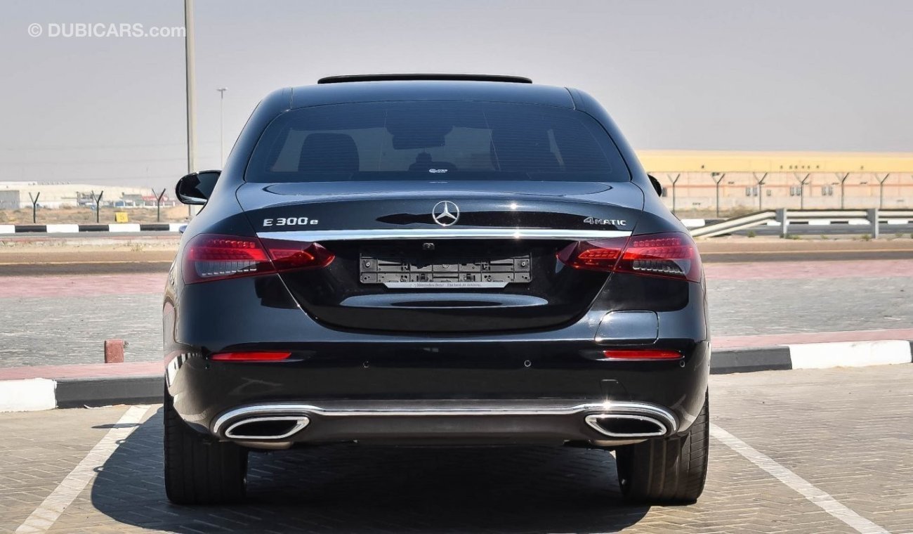 مرسيدس بنز E300 e Hybrid AMG