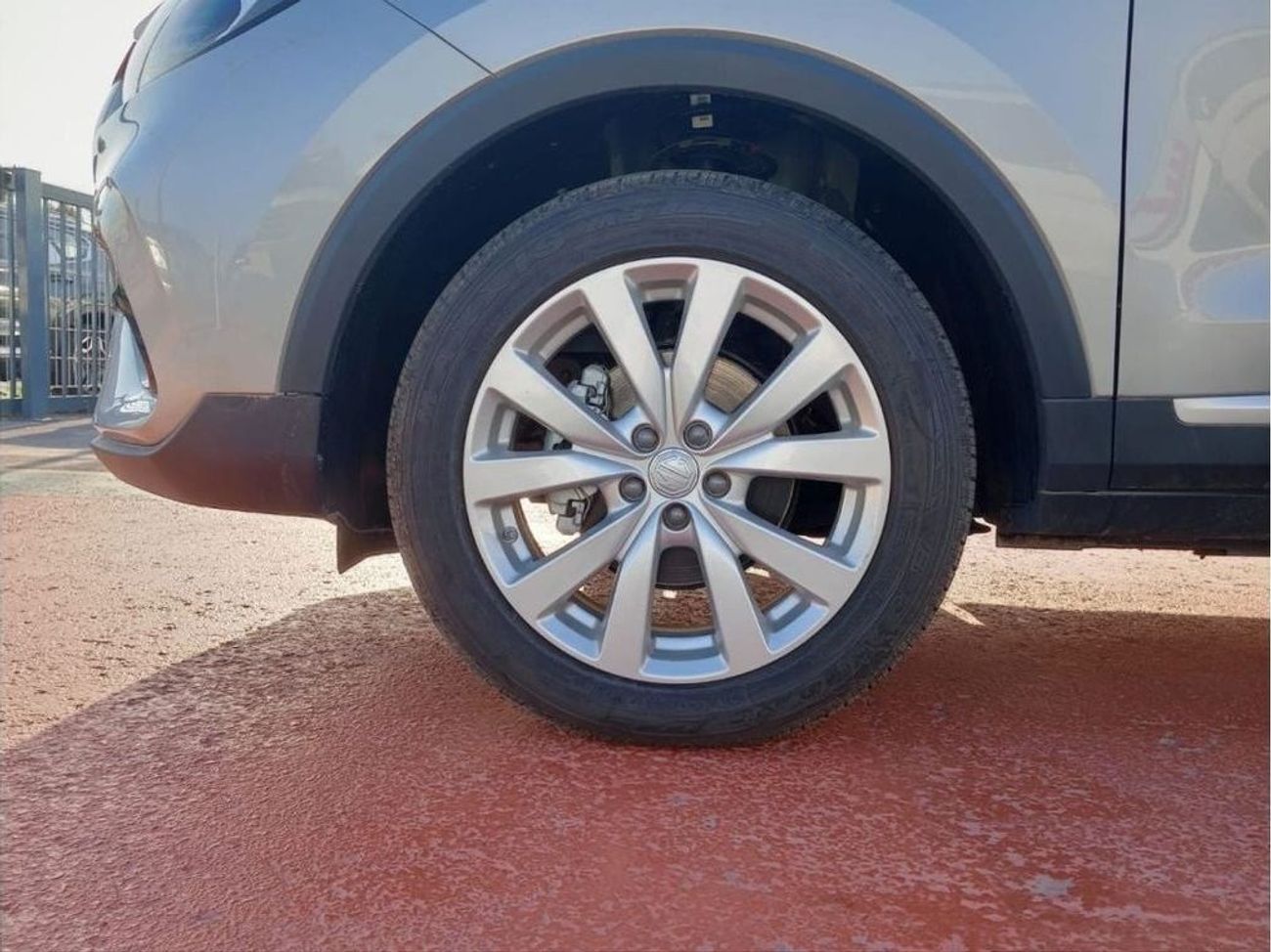 MG ZS Comfort 2025  1.5L  FWD  Petrol  SUV  silver color