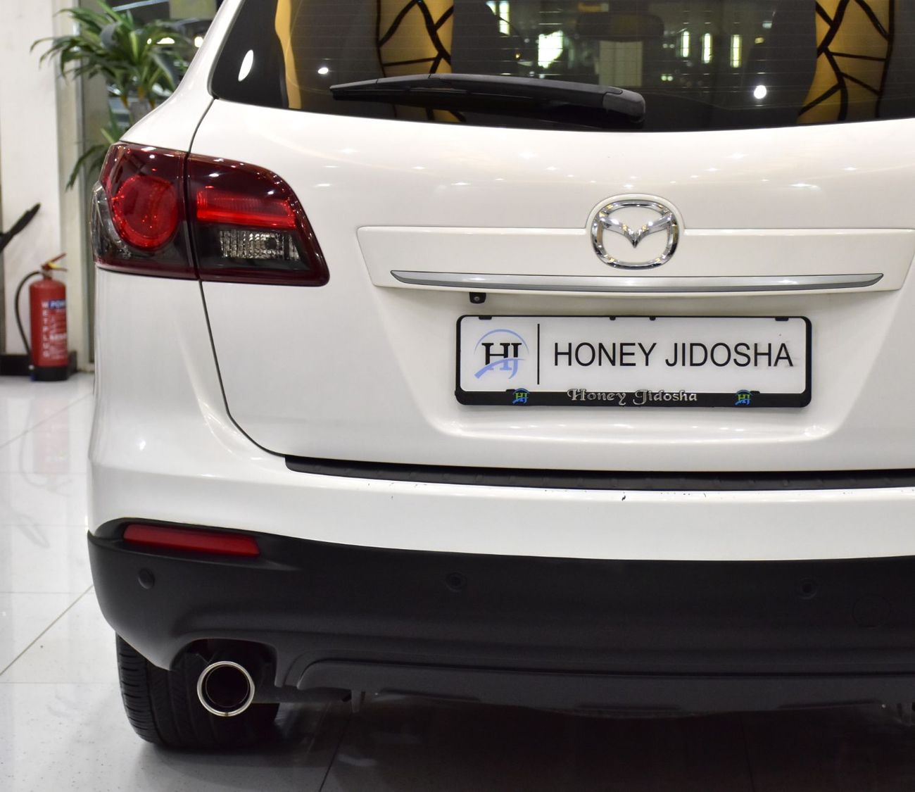 مازدا CX9 EXCELLENT DEAL for our Mazda CX-9 AWD ( 2016 Model ) in White Color GCC Specs