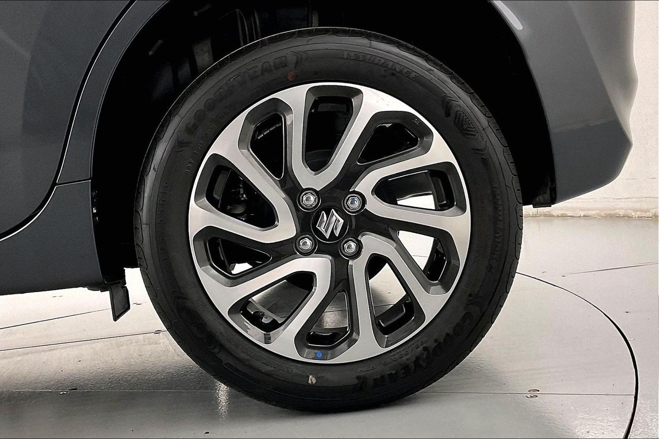 Suzuki Baleno GLX | 1 year free warranty | 1.99% financing rate | Flood Free