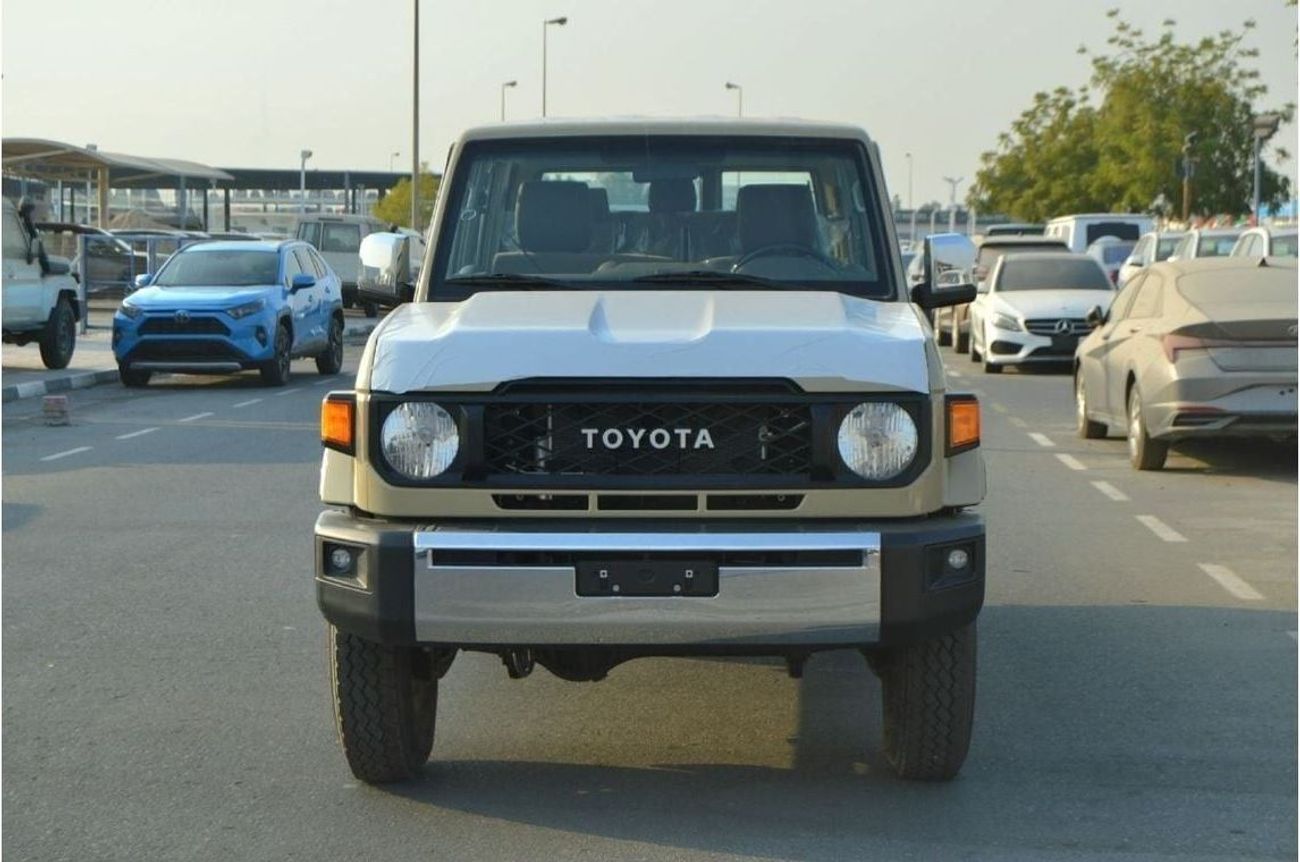 Toyota Land Cruiser 70 LX Hard Top 5 Doors