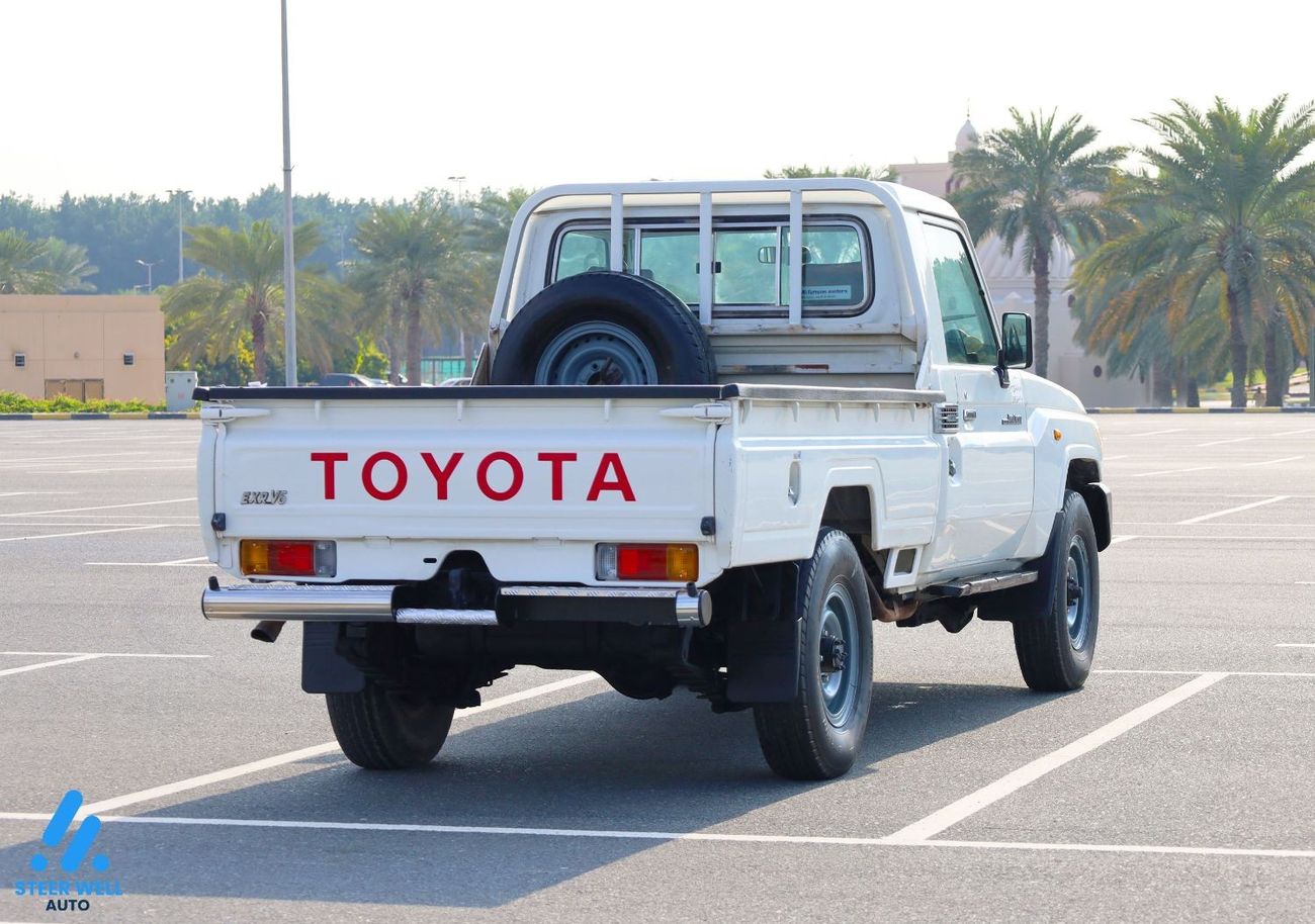 Toyota Land Cruiser Pick Up 79 EXR 2015 Single Cab Pick Up 4.0L - Petrol M/T - GCC Specs - Ready to Drive - Book Now