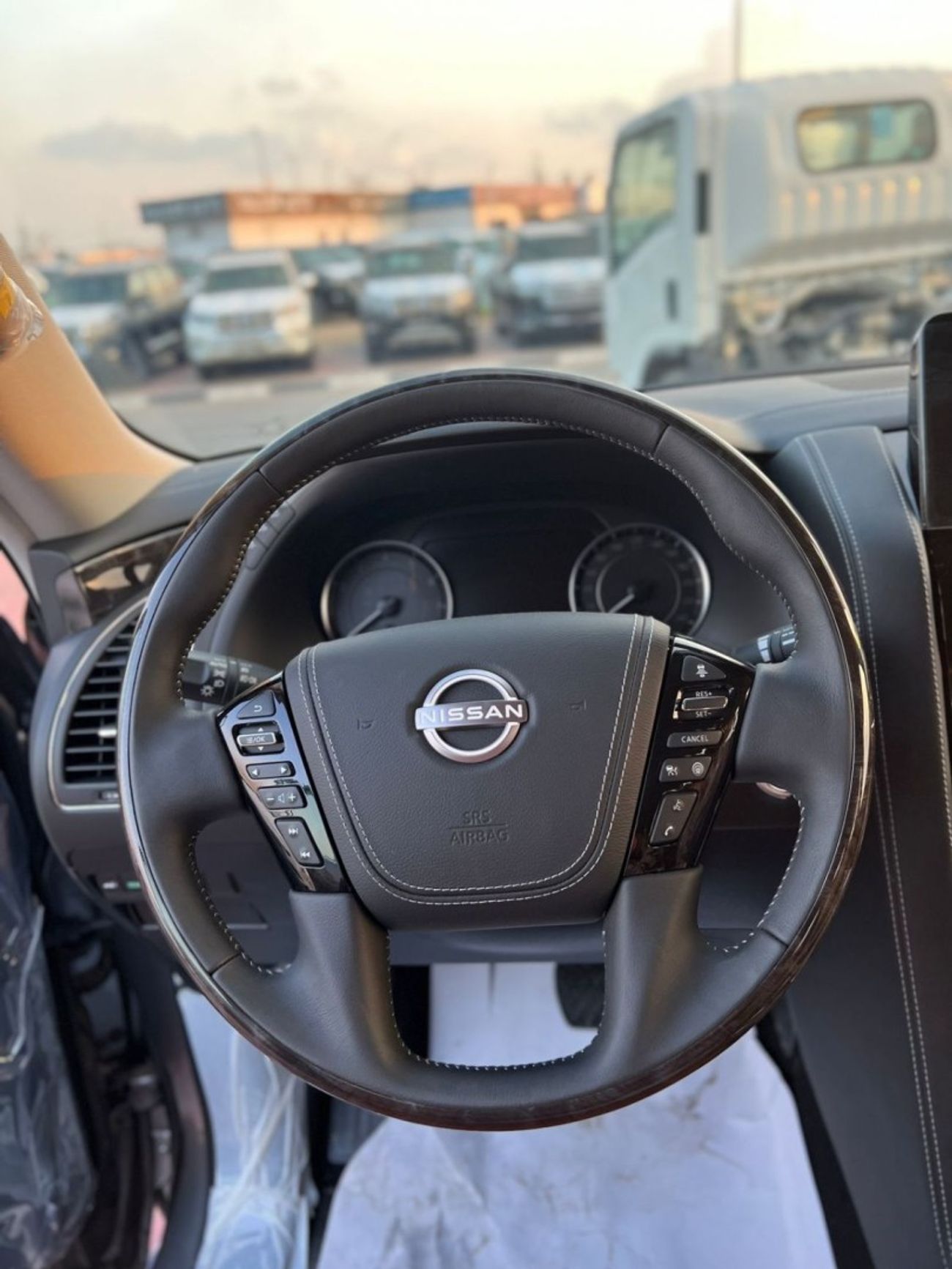 نيسان باترول LE Platinum City 5.6L