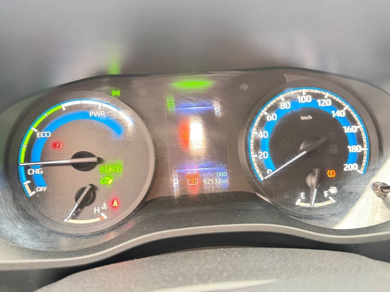 تويوتا إينوفا 2.0L HyCross 7S Hybrid