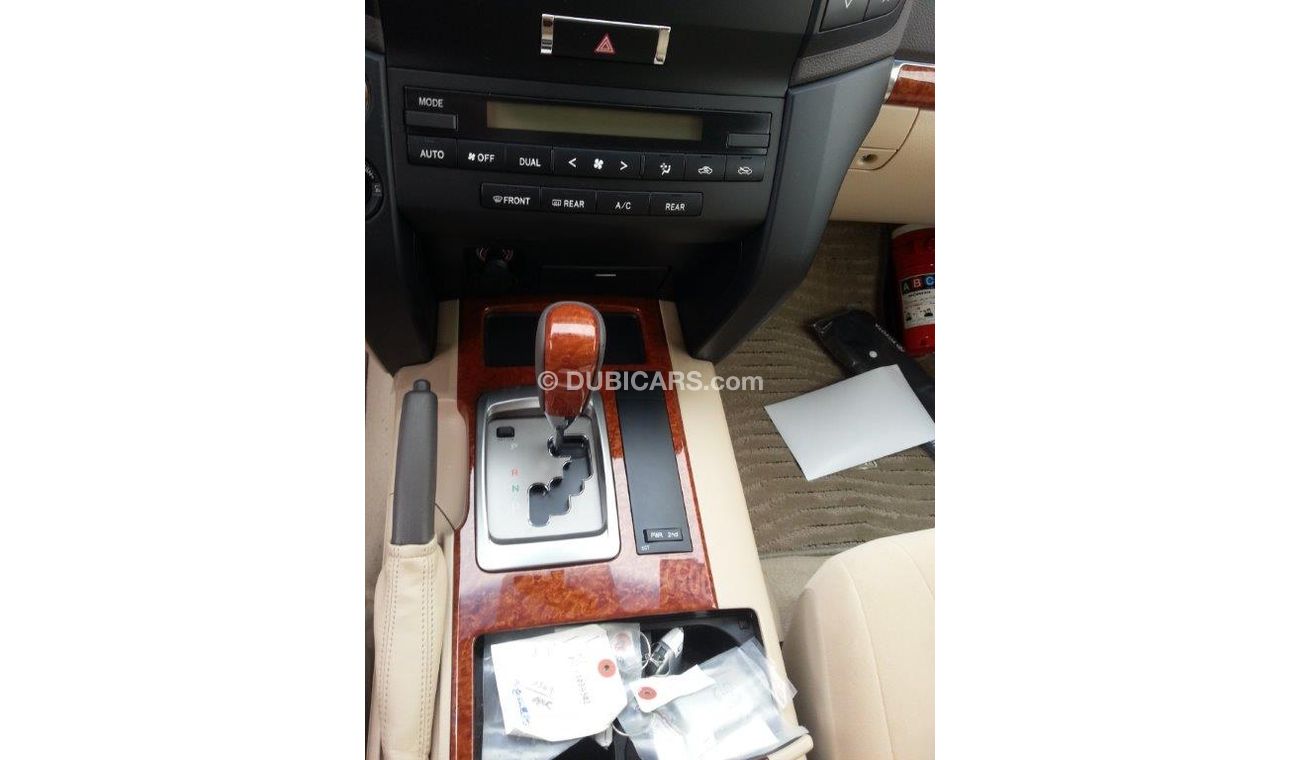 Toyota Land Cruiser GXR 4.5L Diesel Mid Option