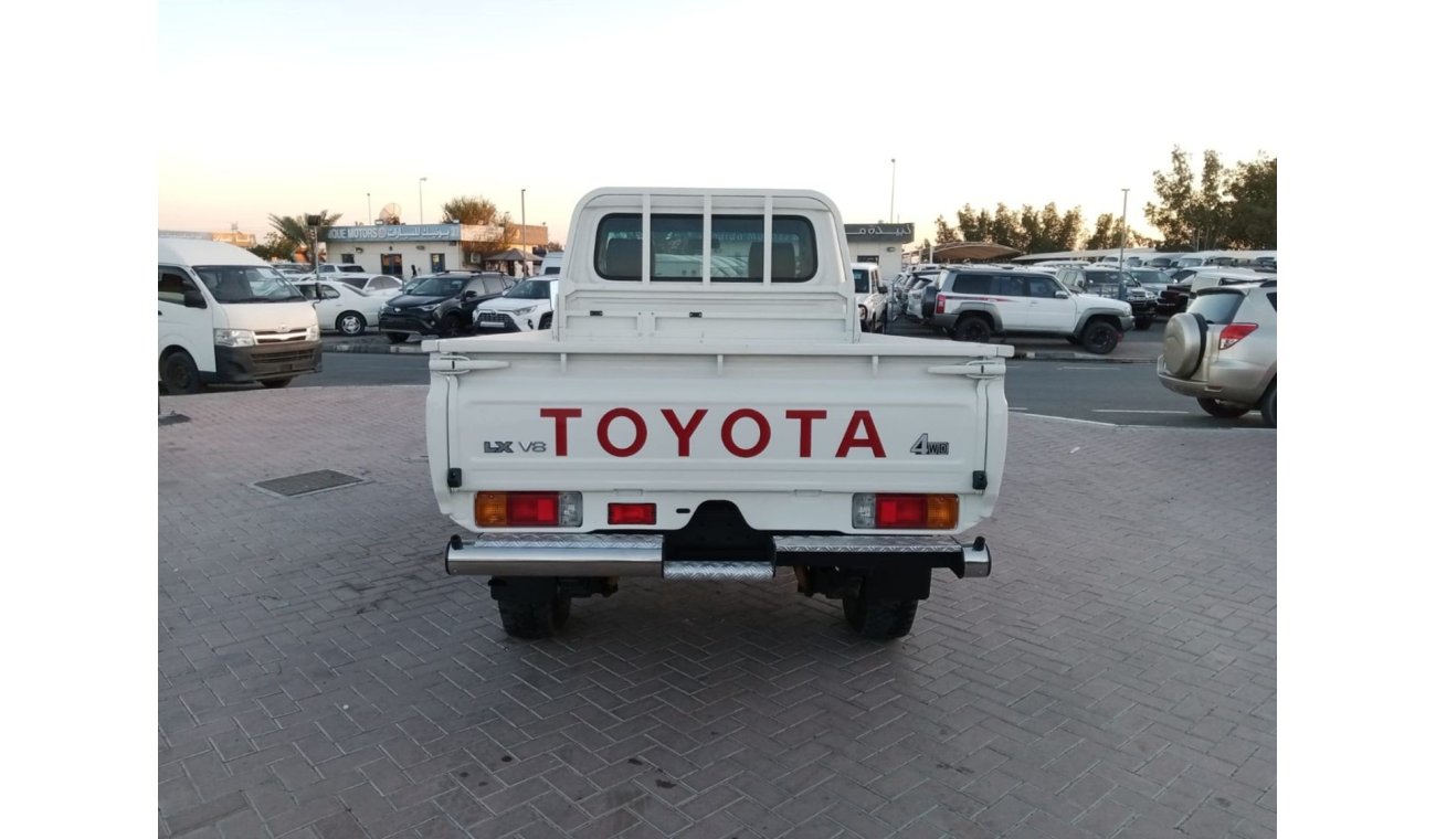 تويوتا لاند كروزر بيك آب TOYOTA LAND CRUISER PICK UP (PM1025)