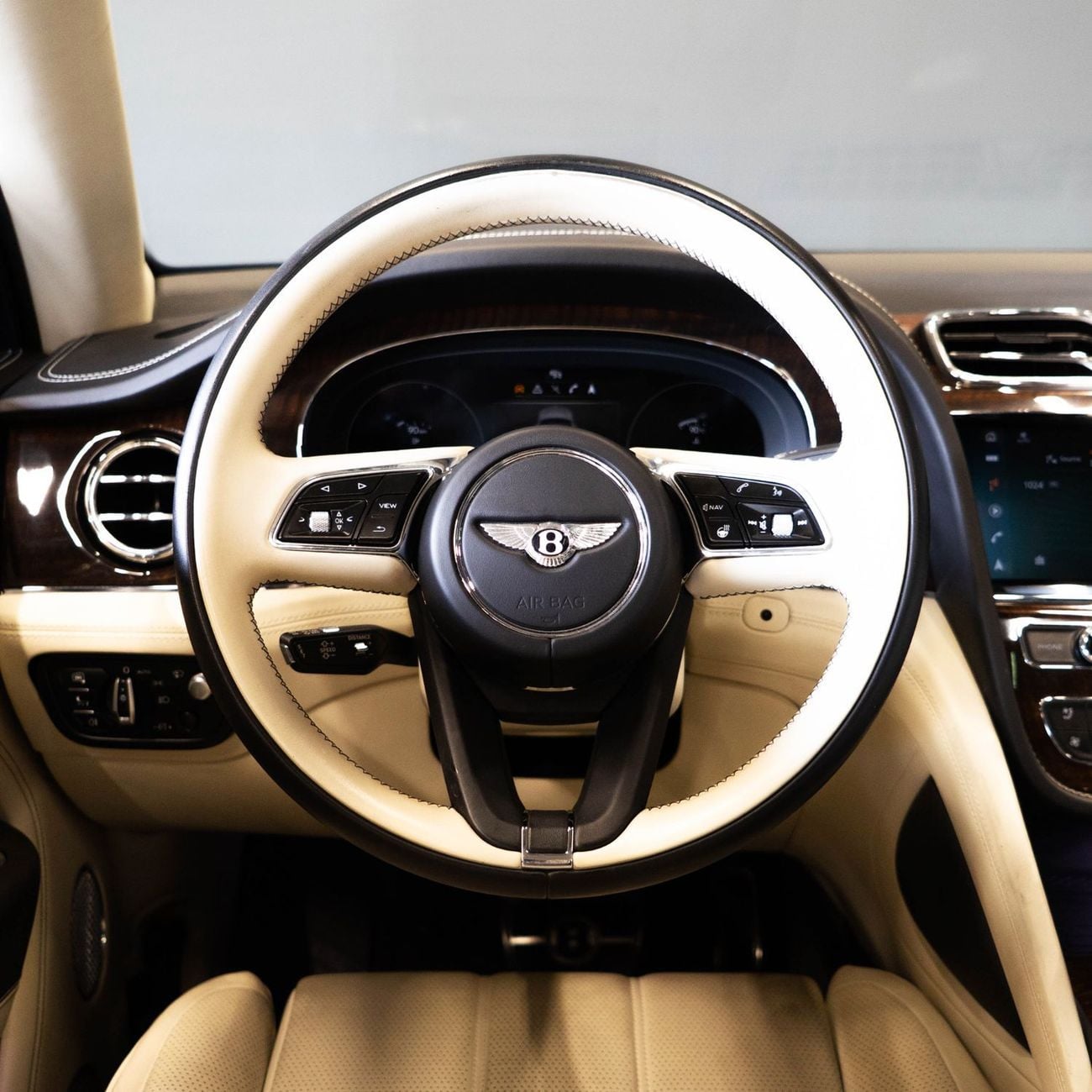 Bentley Bentayga FIRST EDITION AED 8,432 P.M • 0% Downpayment • 1 Year Warranty