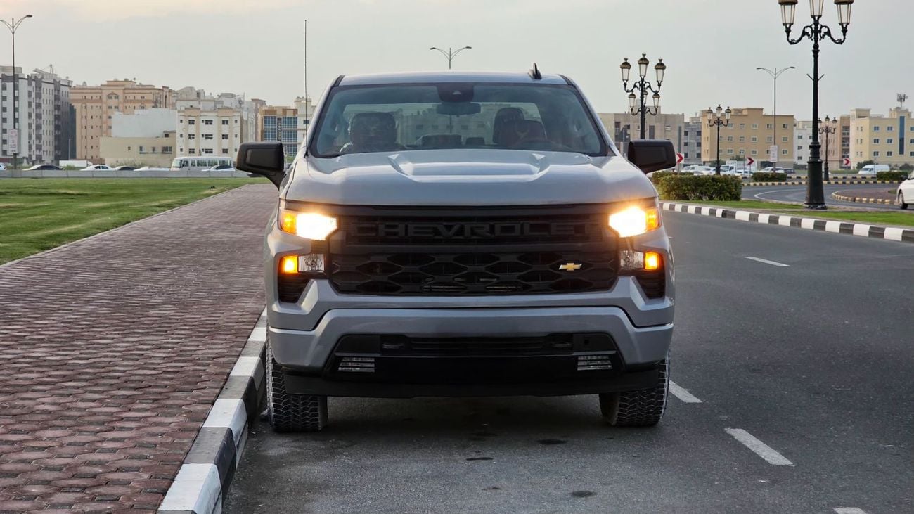 شيفروليه سيلفارادو Custom