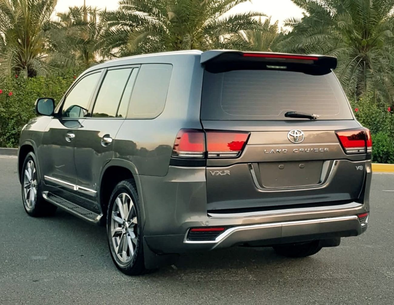 تويوتا لاند كروزر