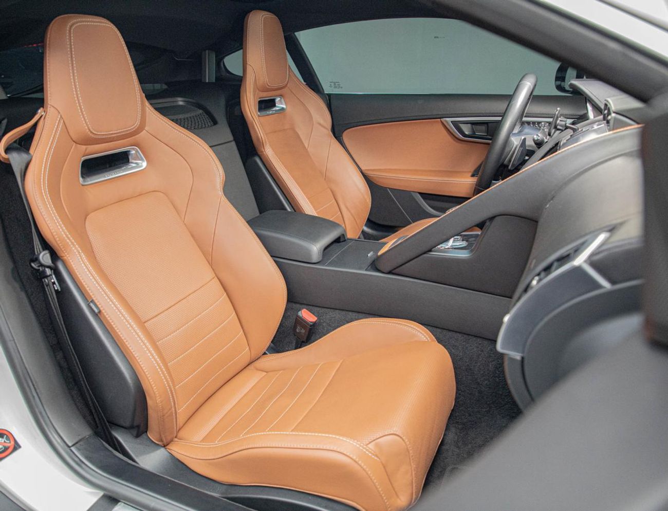 Jaguar F Type R-Dynamic 3.0L (377 HP) Coupe R-Dynamic S/C • 380 BHP V6 • Warranty + Service Contract Available