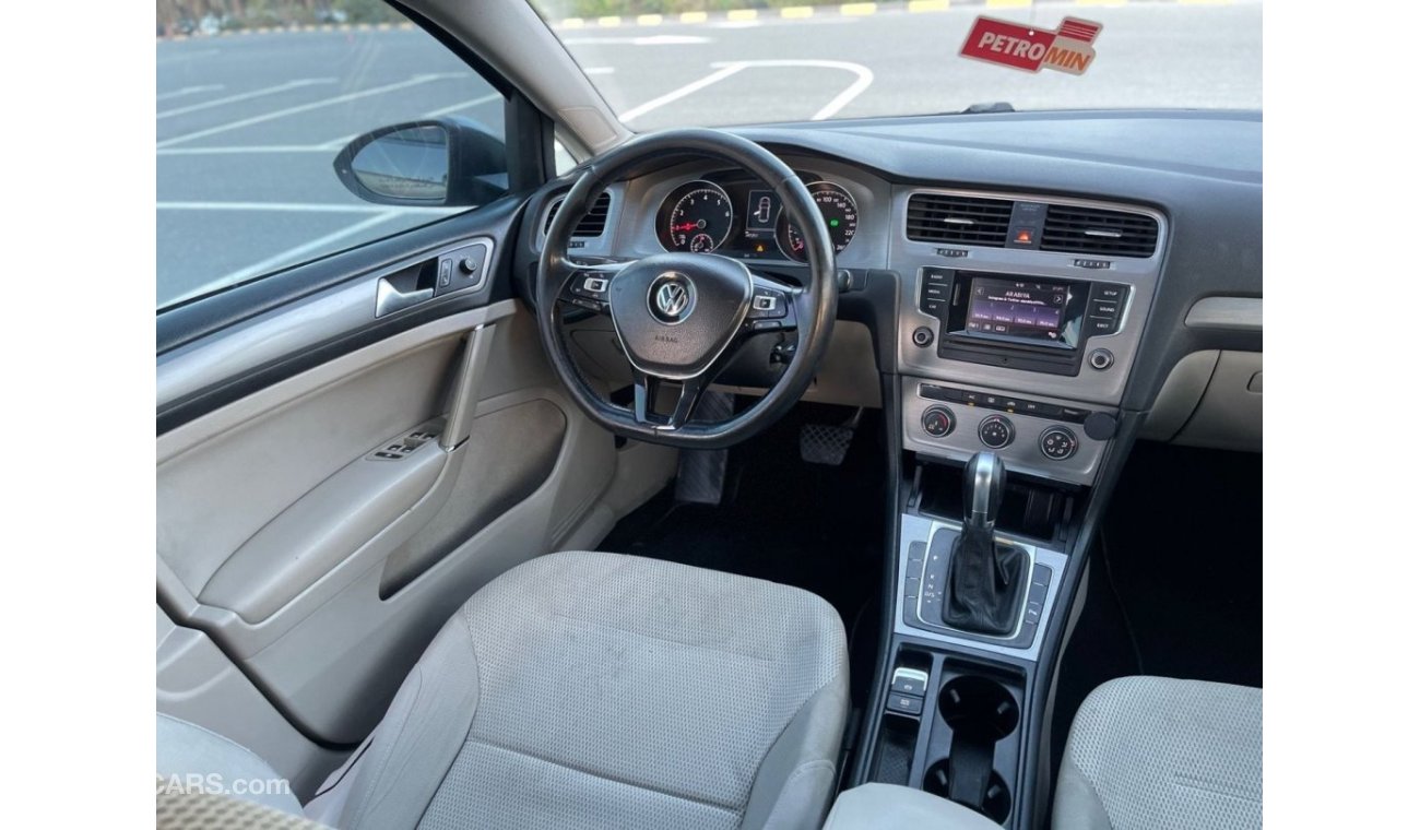Volkswagen Golf GTI Volkswagen Golf 2015 GCC without hatch, 4-cylinder automatic transmission
