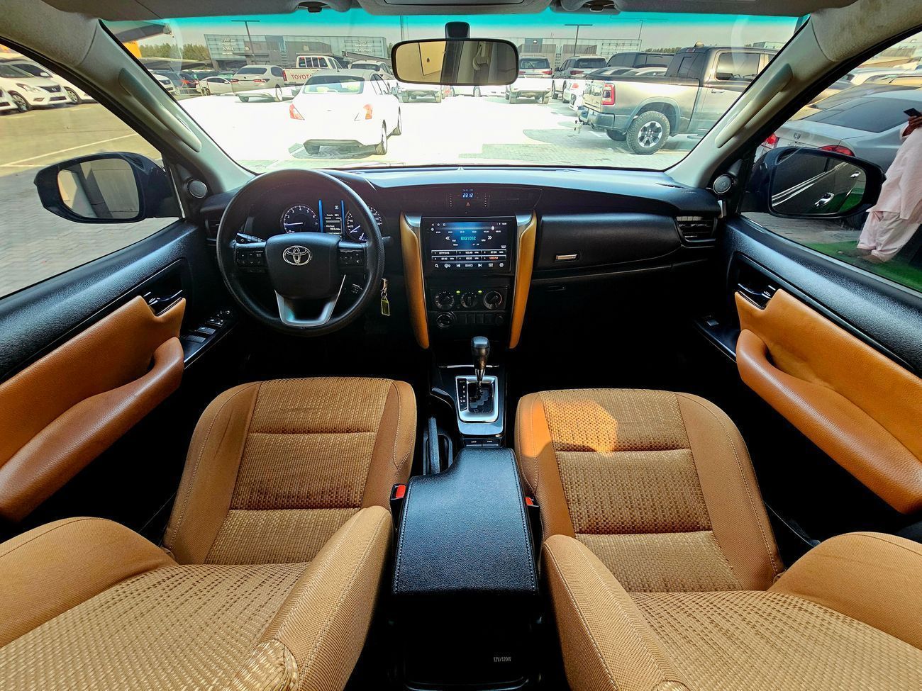 تويوتا فورتونر EXR 2023 / V4 2.7L / 4WD / GCC / EXPORT ONLY