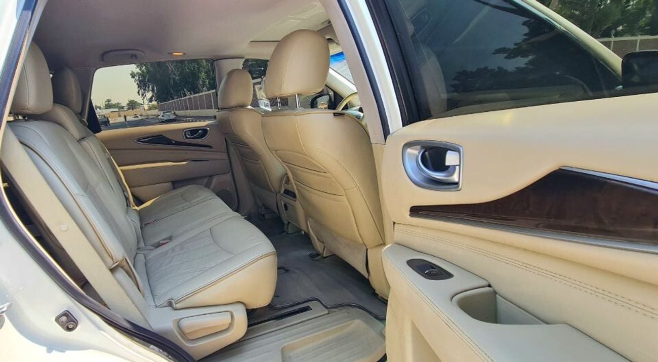 Infiniti JX35 Infiniti jx35 gcc 2013 full option