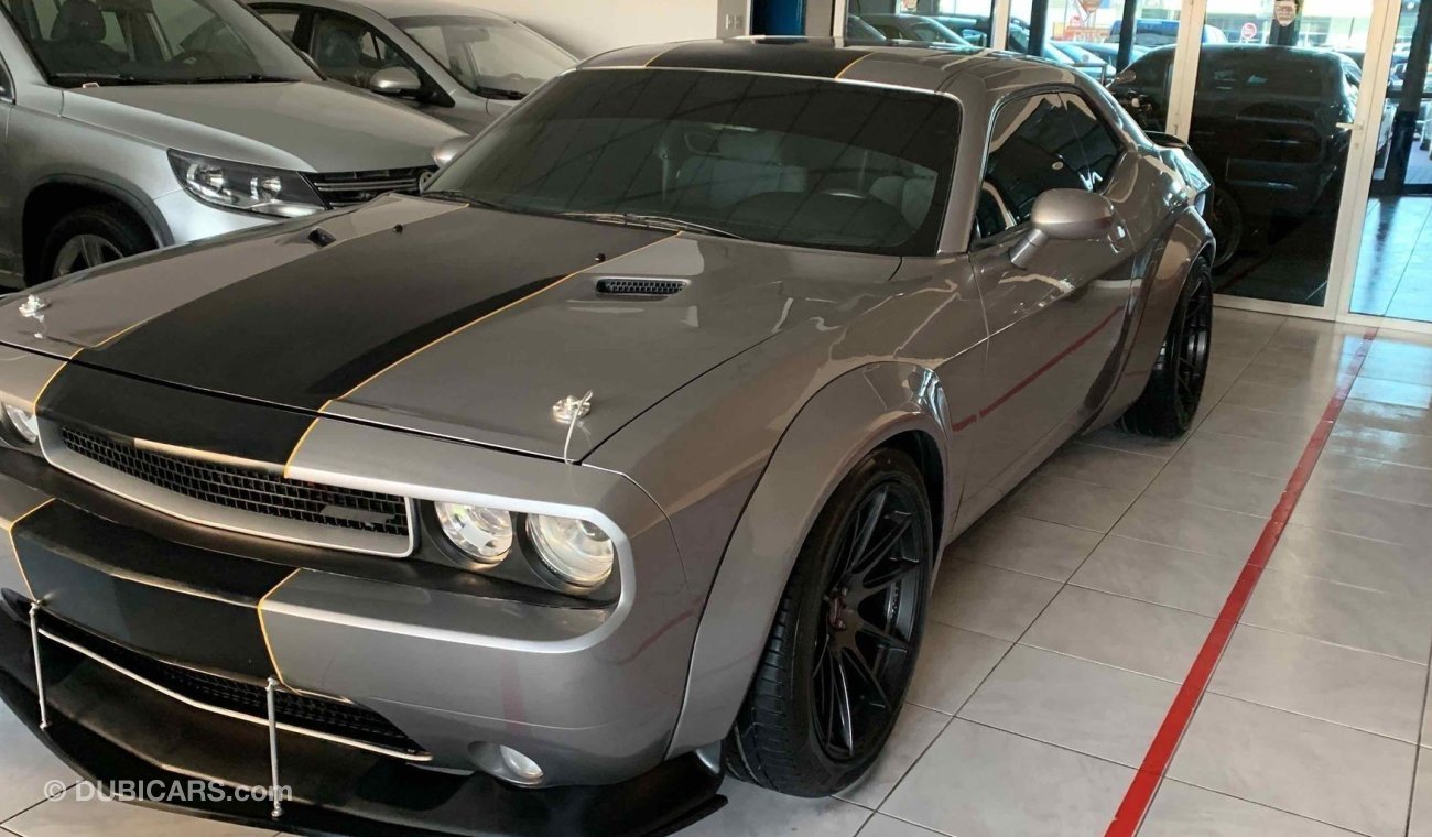 Dodge Challenger