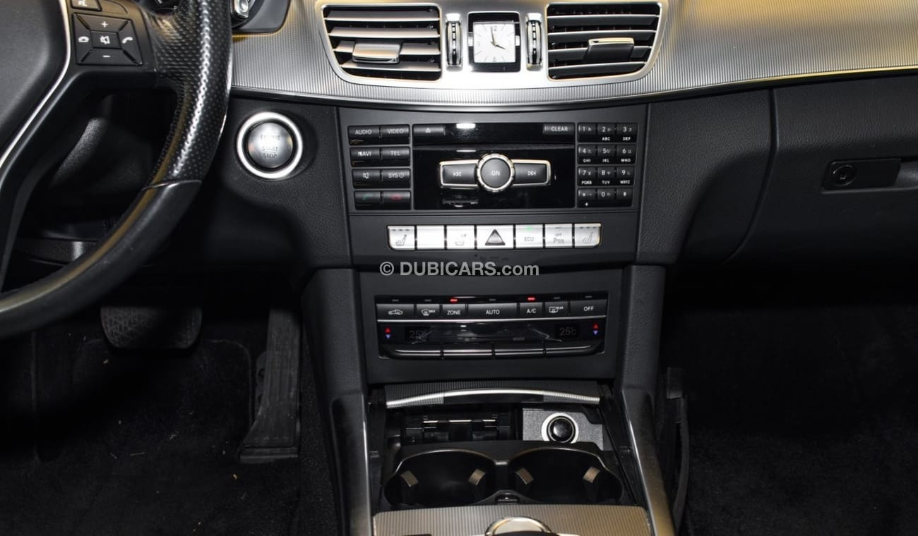 Mercedes-Benz E300 4MATIC