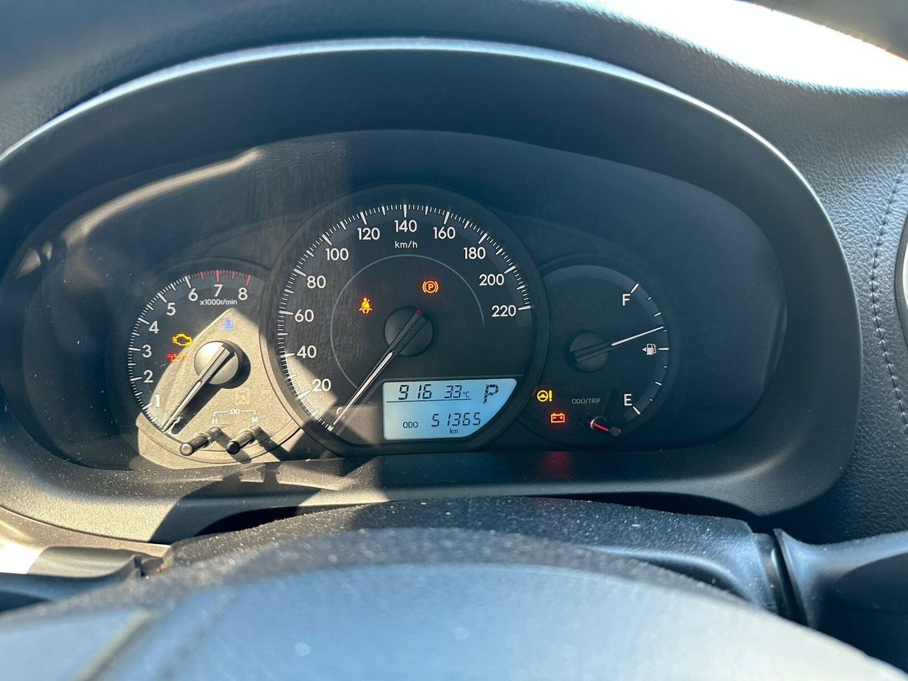 Toyota Yaris SE 1.3L (100 HP)