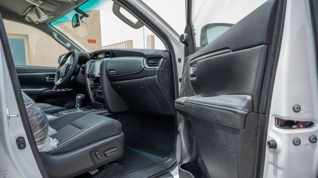 تويوتا فورتونر GXR TOYOTA FORTUNER 4.0 HIGH -2025YM