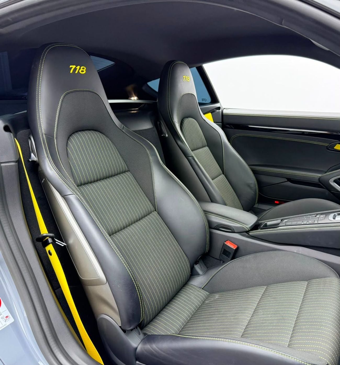 Porsche 718 Cayman 2023 Porsche 718 Cayman T, 2026 Porsche Warranty, Full Porsche Service History, Fully Loaded, Euro