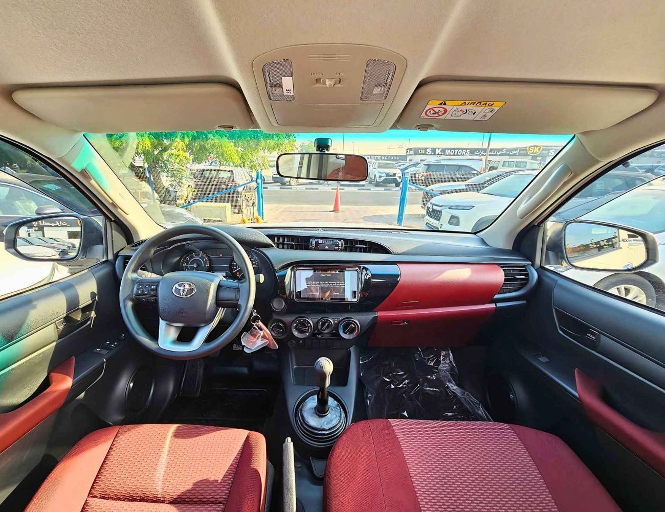Toyota Hilux GL 5 + 2 HOOKS LONG BODY / 2.4L DIESEL M/T / PWR WINDOWS (CODE # DMSC)