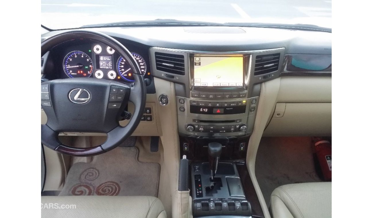 Lexus LX570