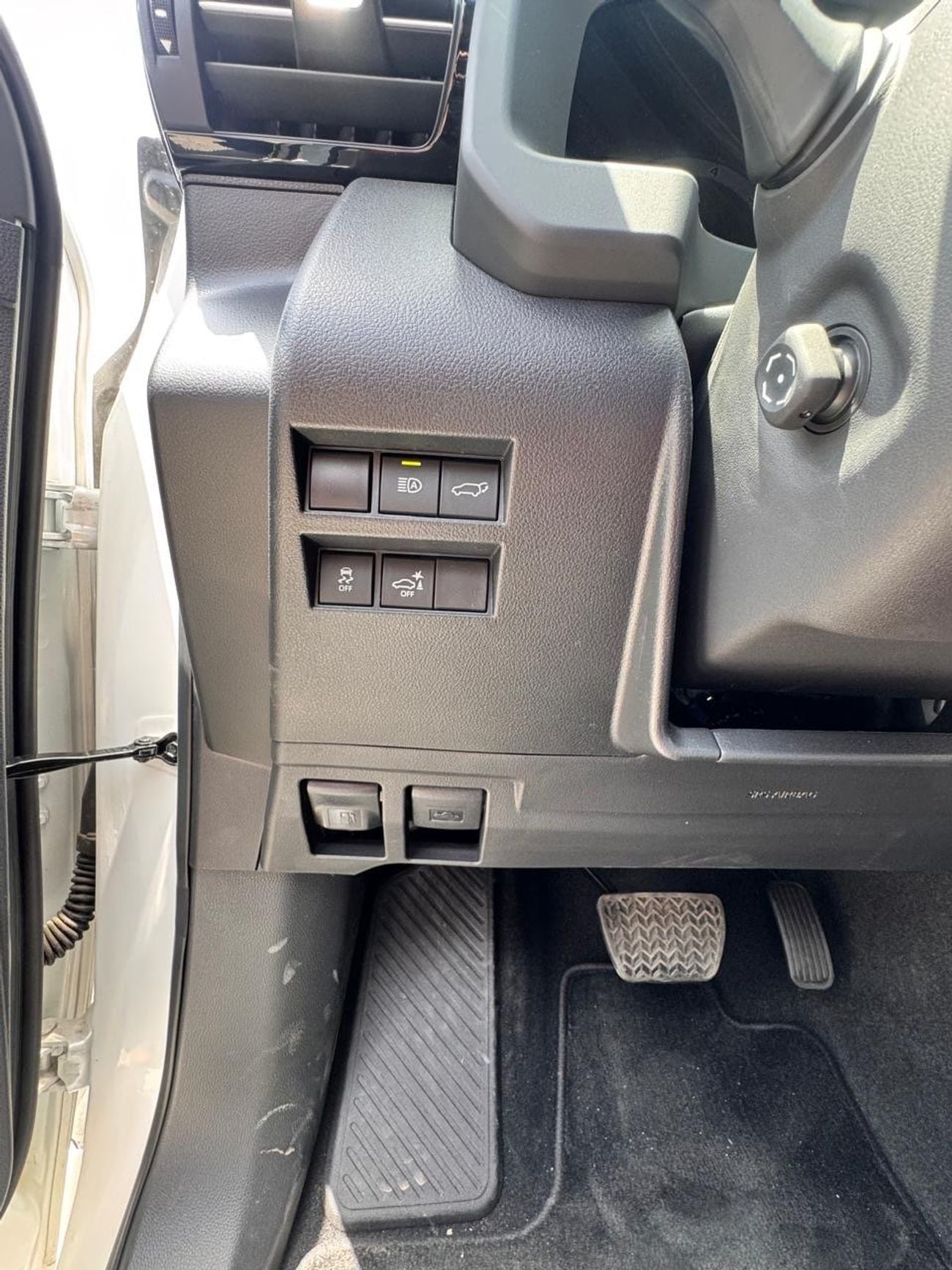 Toyota Land Cruiser VXR 3.5 L