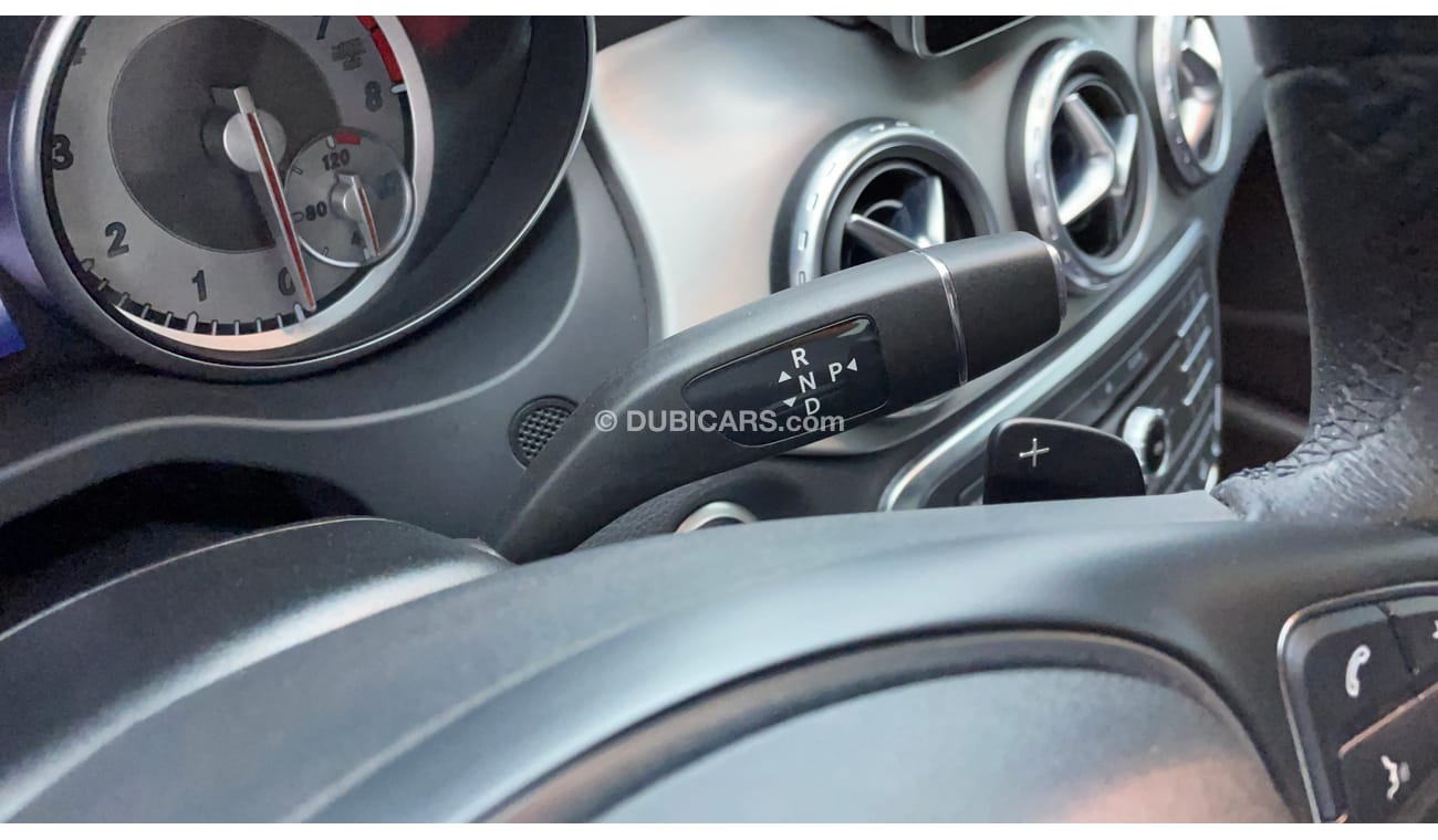 Mercedes-Benz GLA 250 GLA250 2000